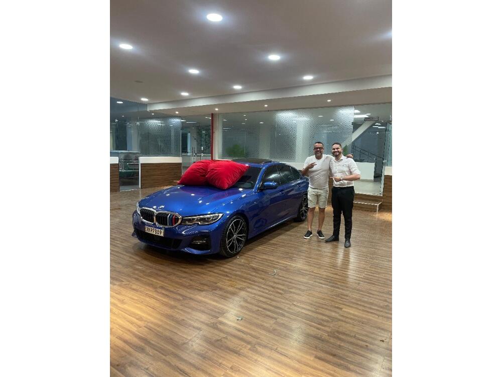BMW 320i
