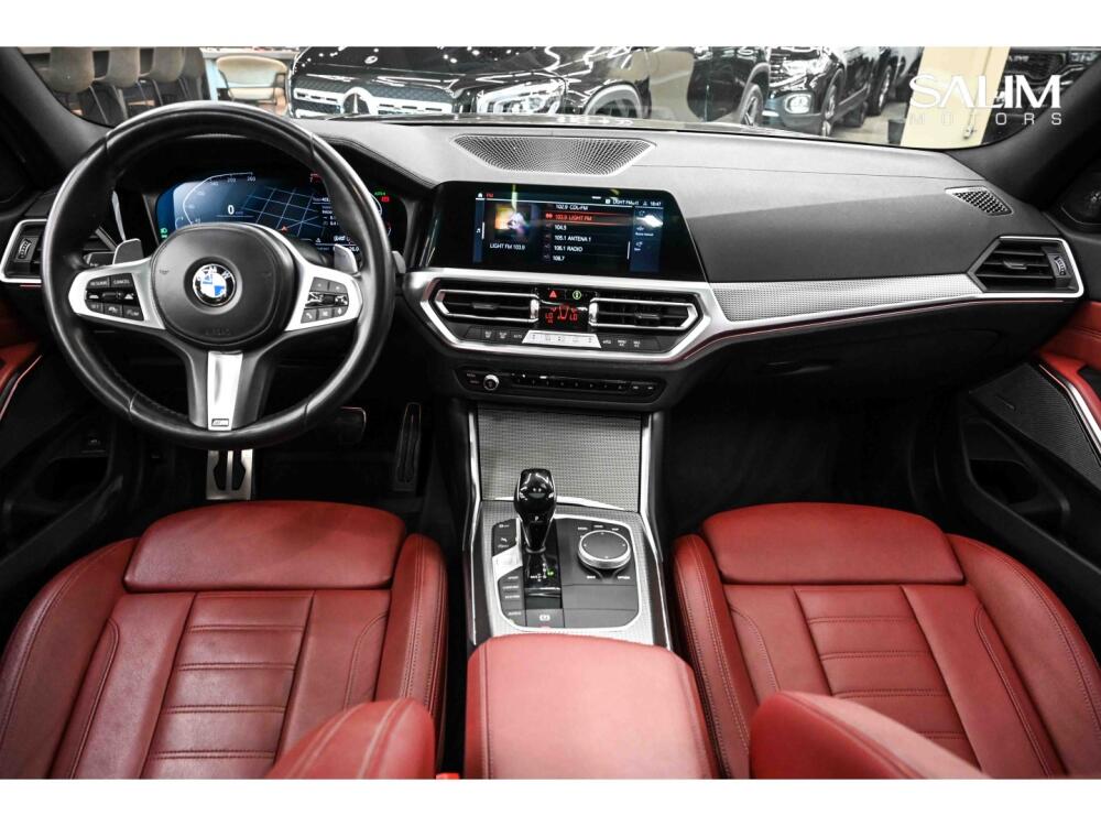 BMW 320i