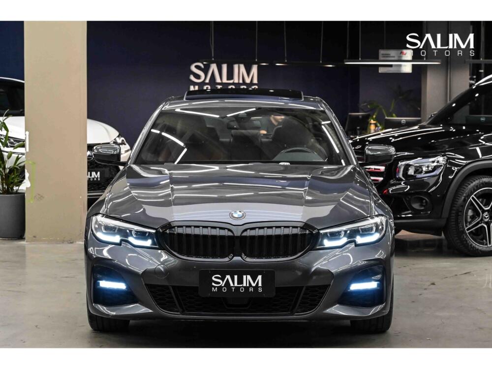 BMW 320i