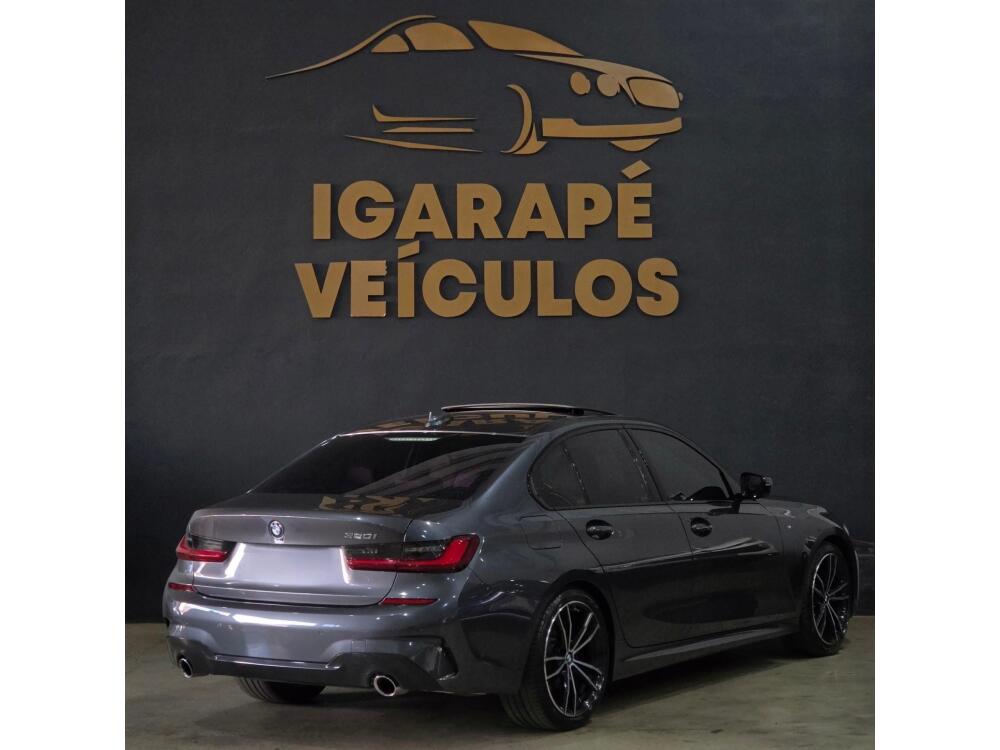 BMW 320i