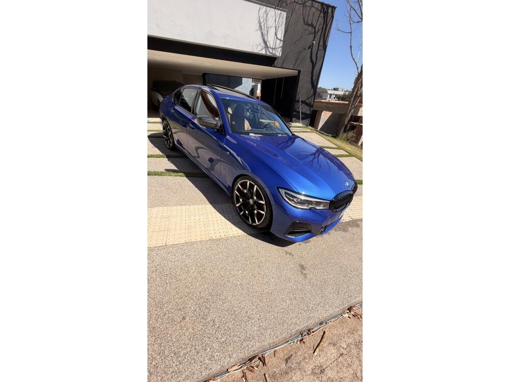 BMW 320i