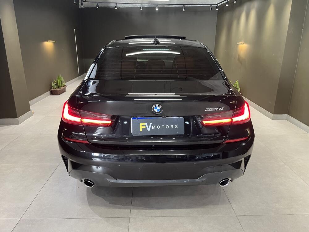 BMW 320i