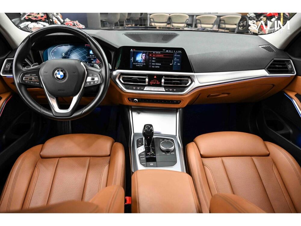 BMW 320i