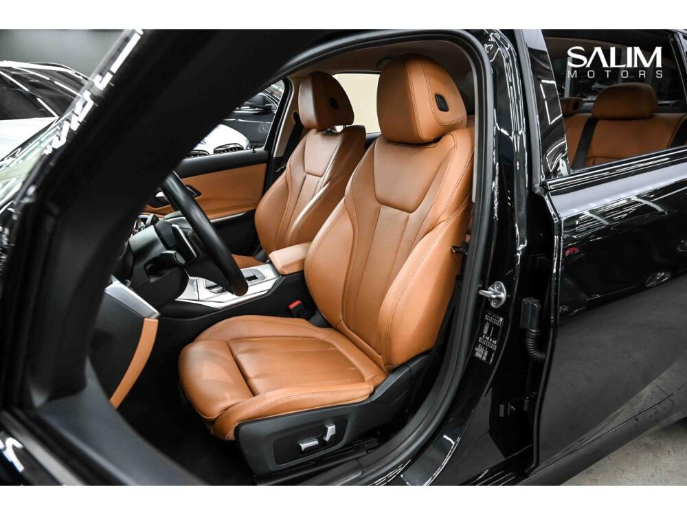 BMW 320i