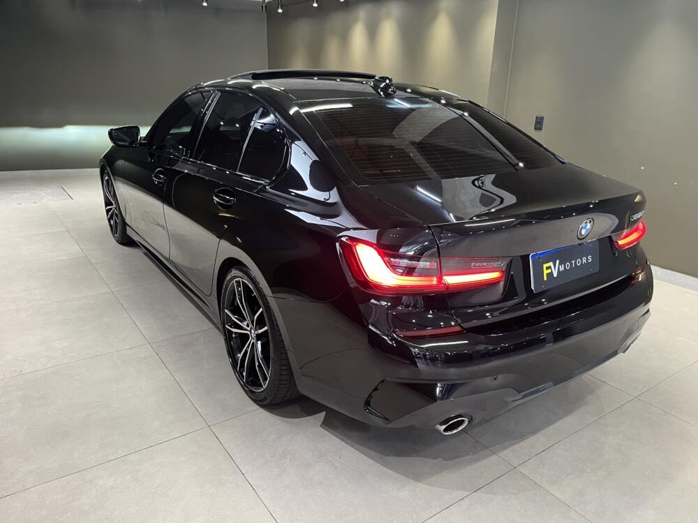BMW 320i