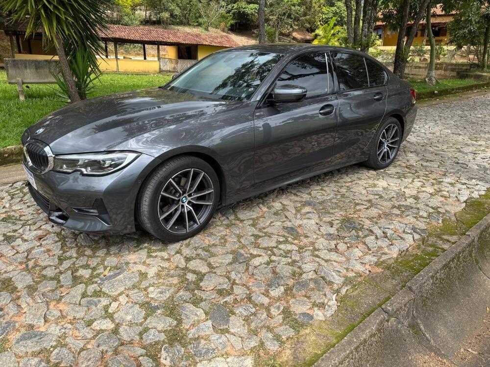 BMW 320i