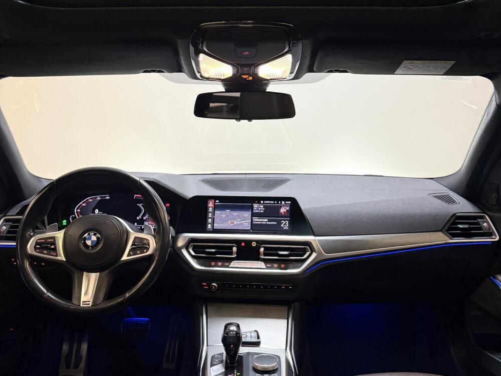 BMW 320i