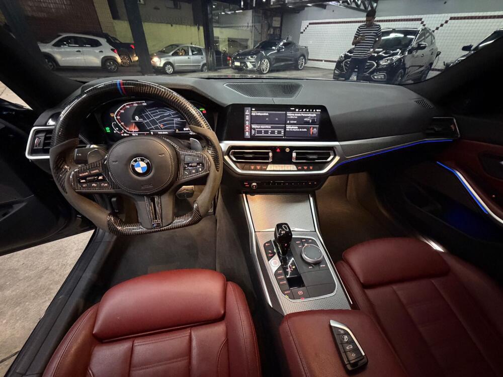 BMW 320i