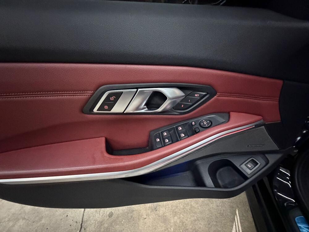 BMW 320i