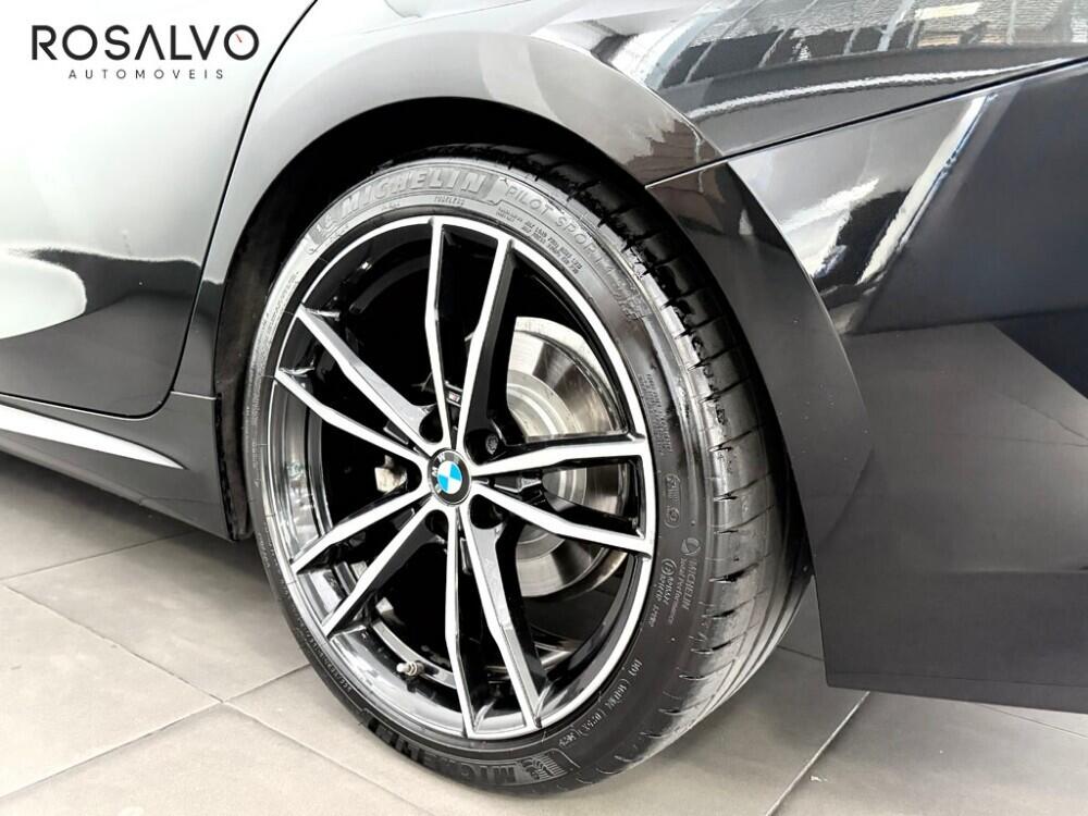 BMW 320i