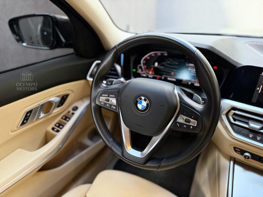 BMW 320i