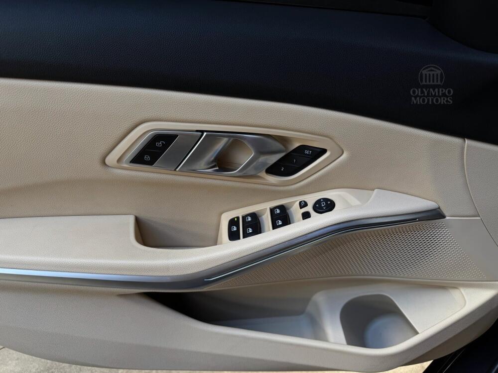 BMW 320i
