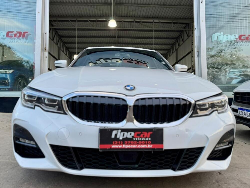 BMW 320i