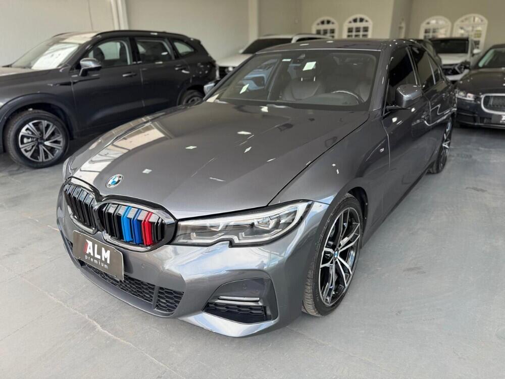 BMW 320i