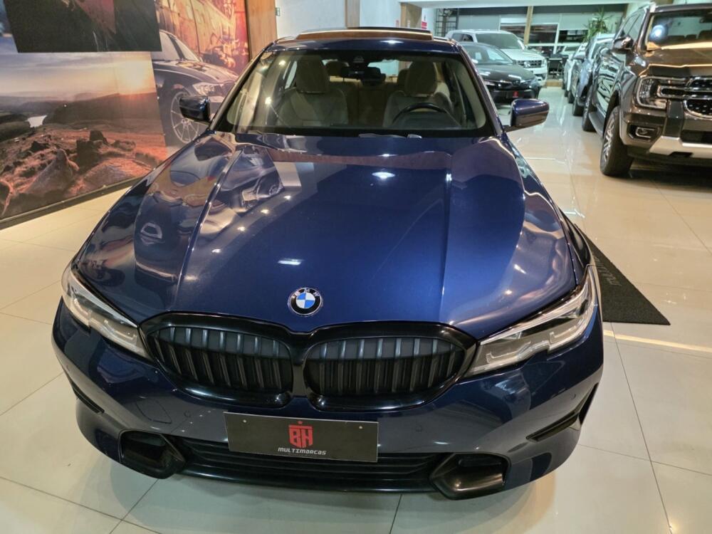 BMW 320i