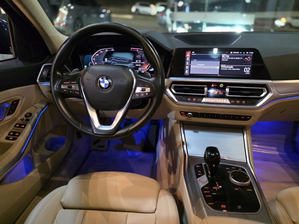 BMW 320i