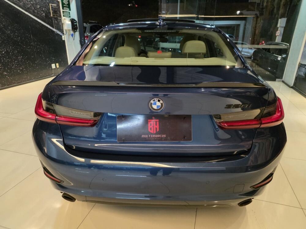 BMW 320i