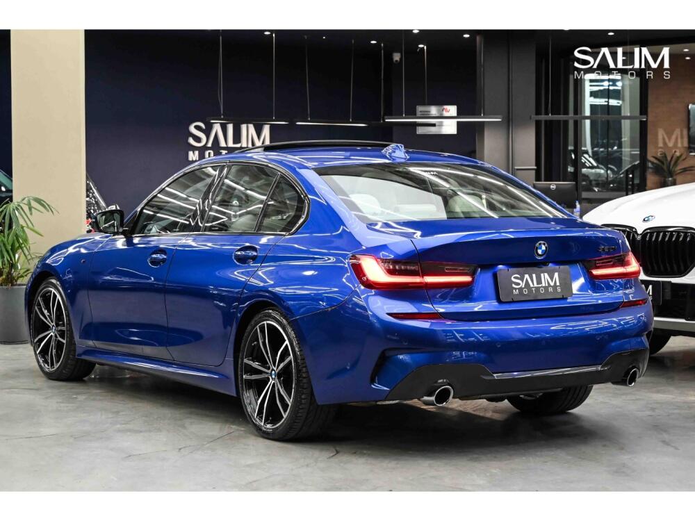 BMW 320i