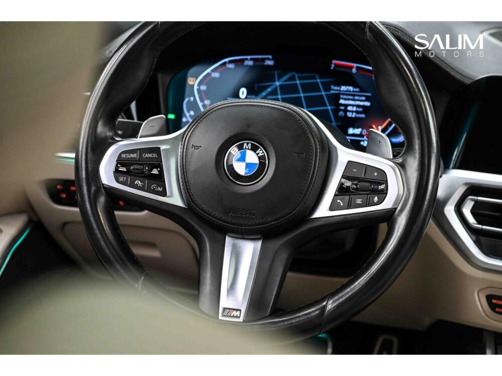 BMW 320i