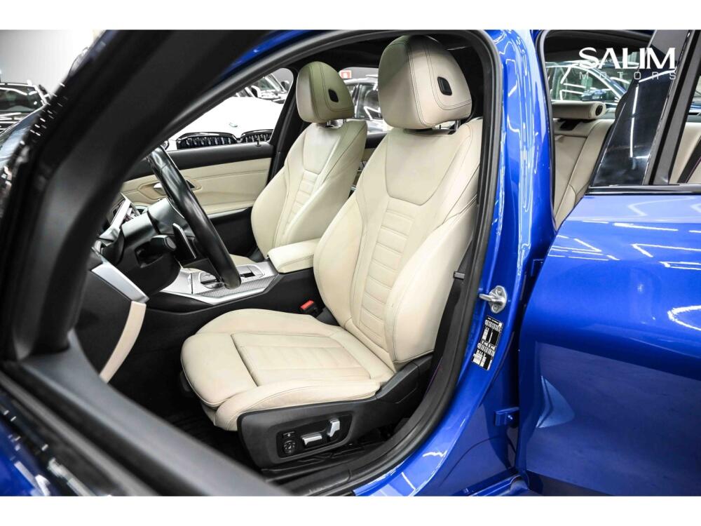 BMW 320i