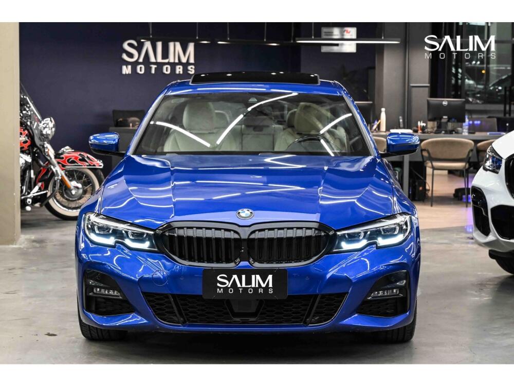 BMW 320i