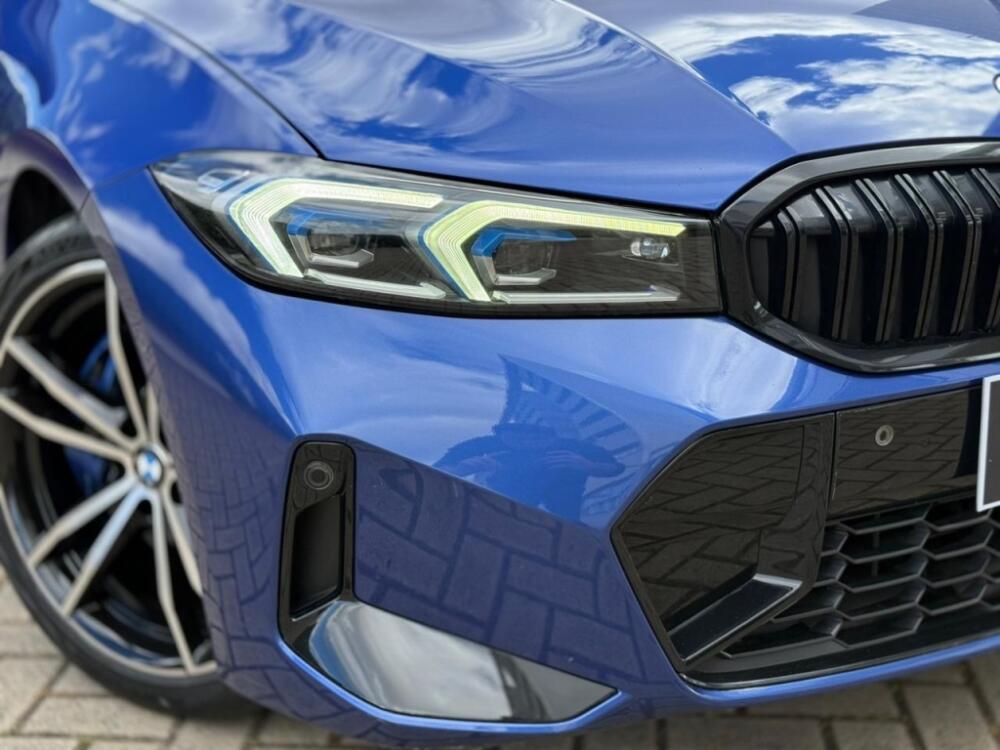 BMW 320i