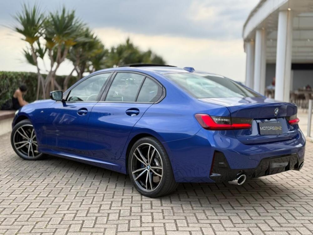 BMW 320i