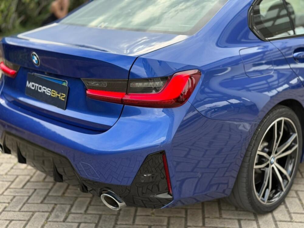 BMW 320i