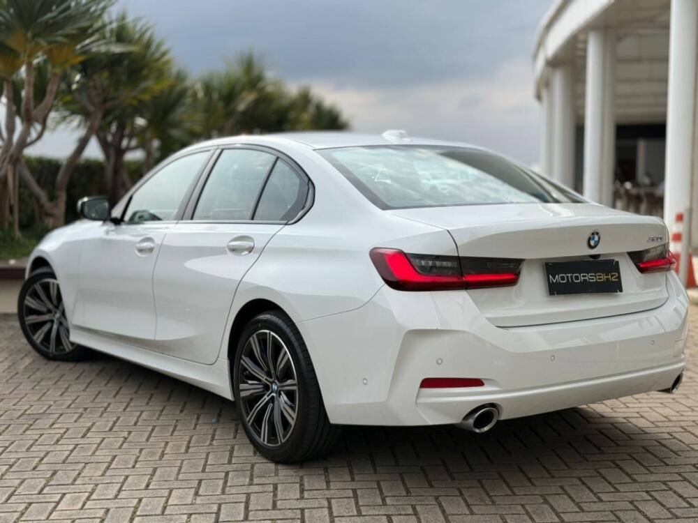 BMW 320i