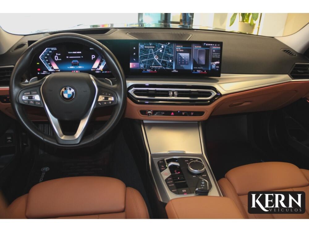 BMW 320i
