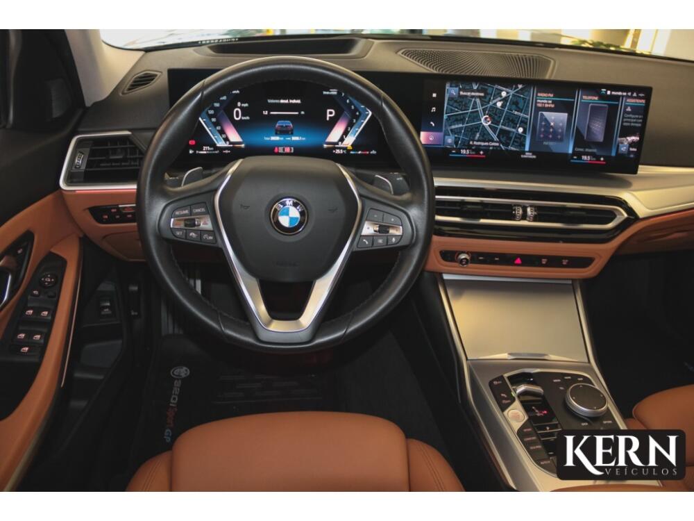 BMW 320i