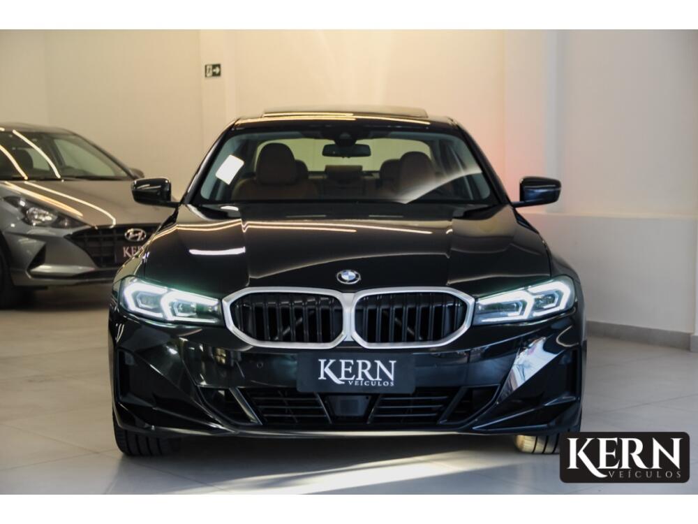 BMW 320i