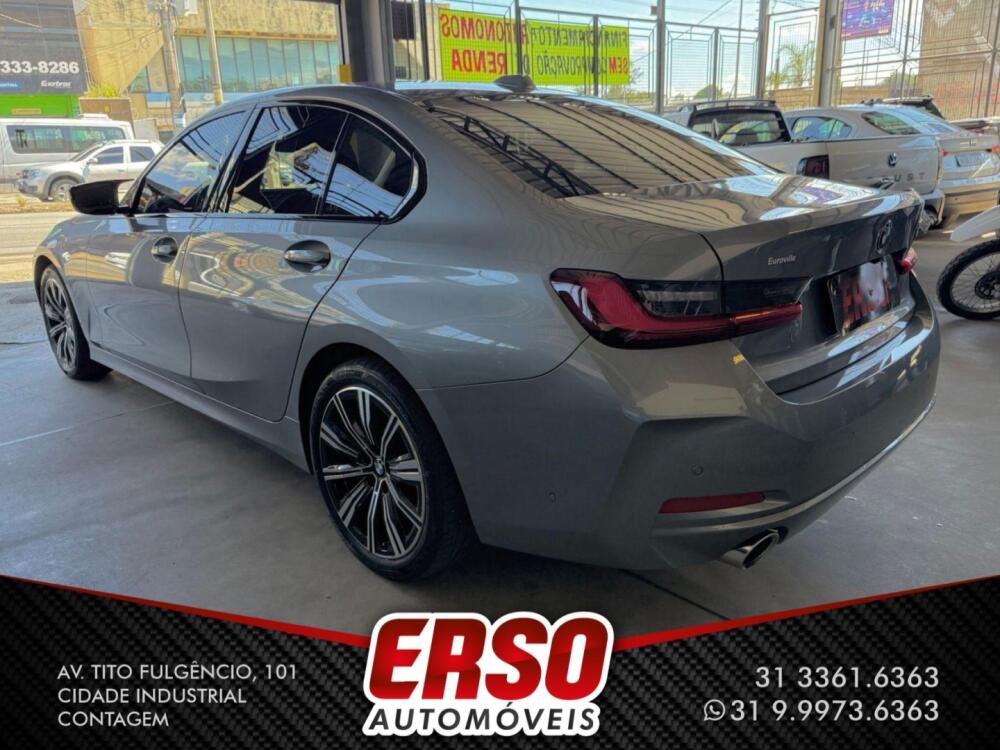 BMW 320i