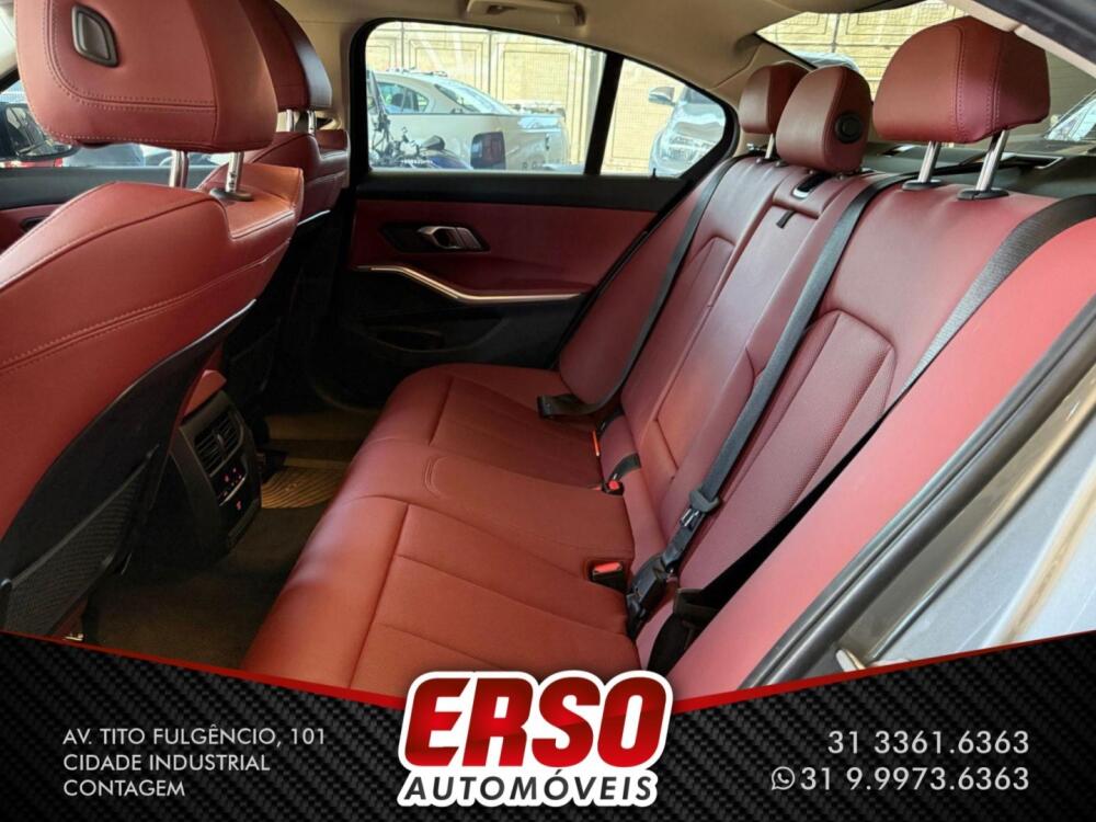 BMW 320i