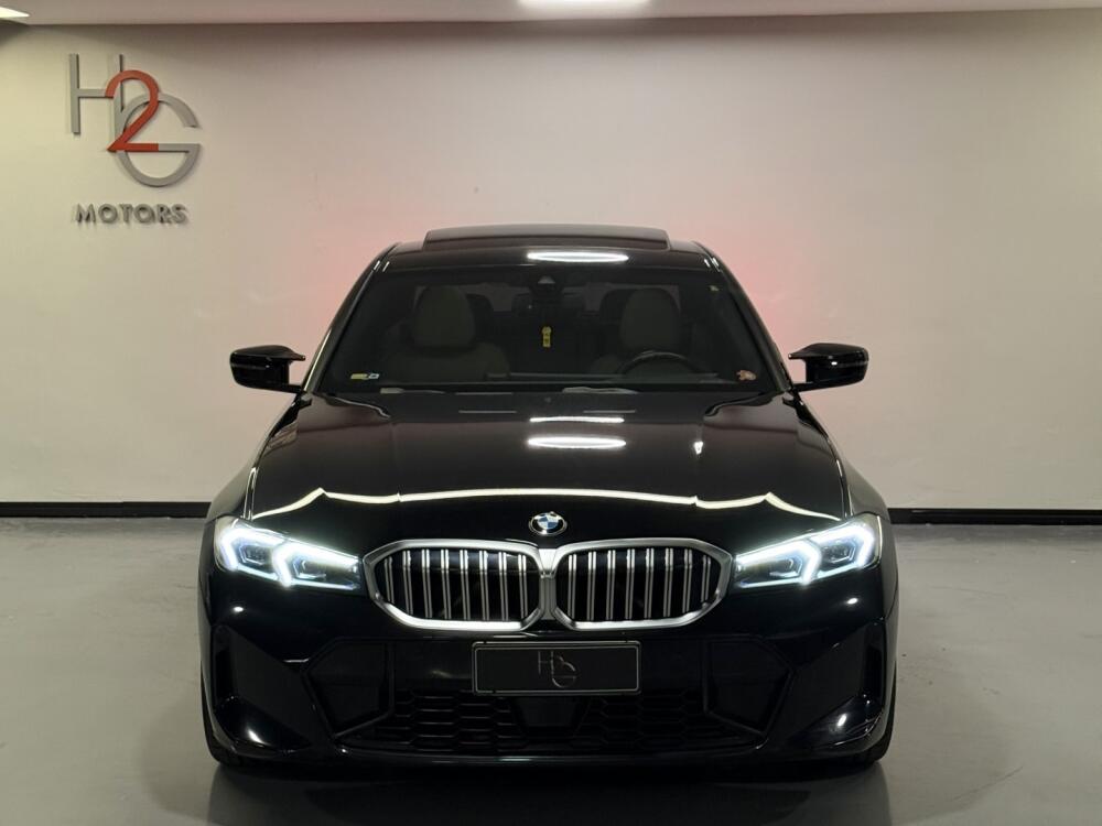 BMW 320i