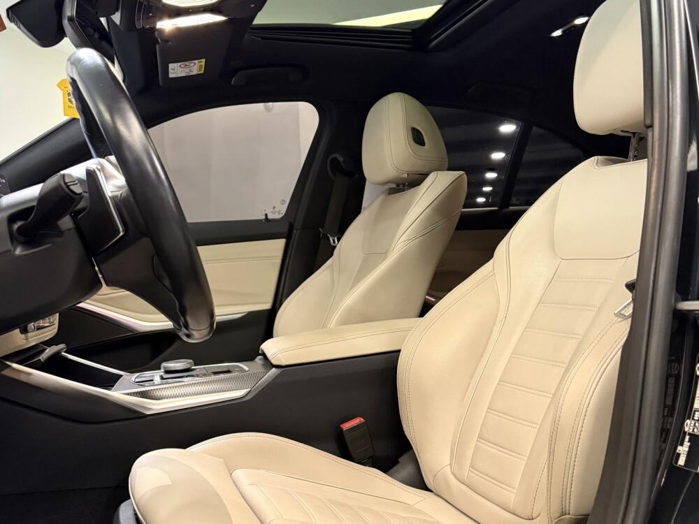BMW 320i