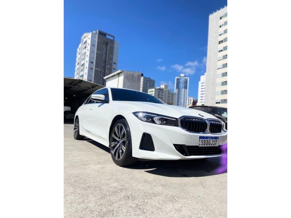 BMW 320i