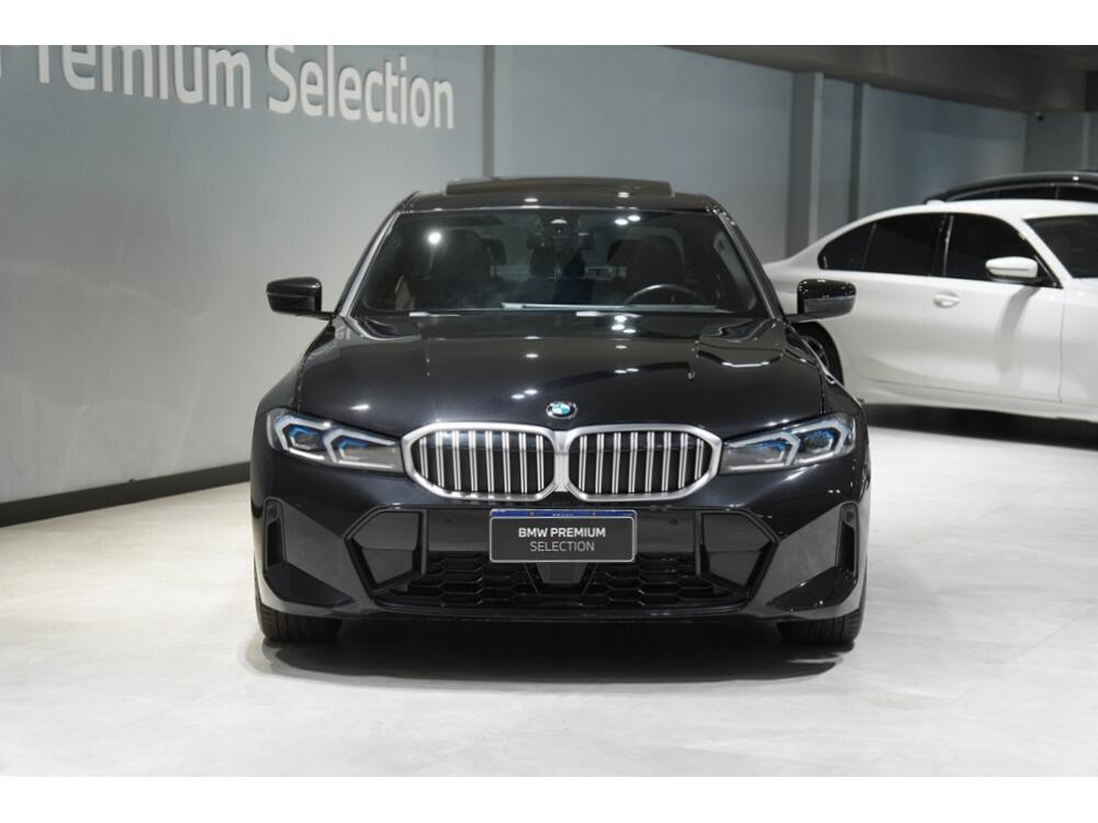 BMW 320i