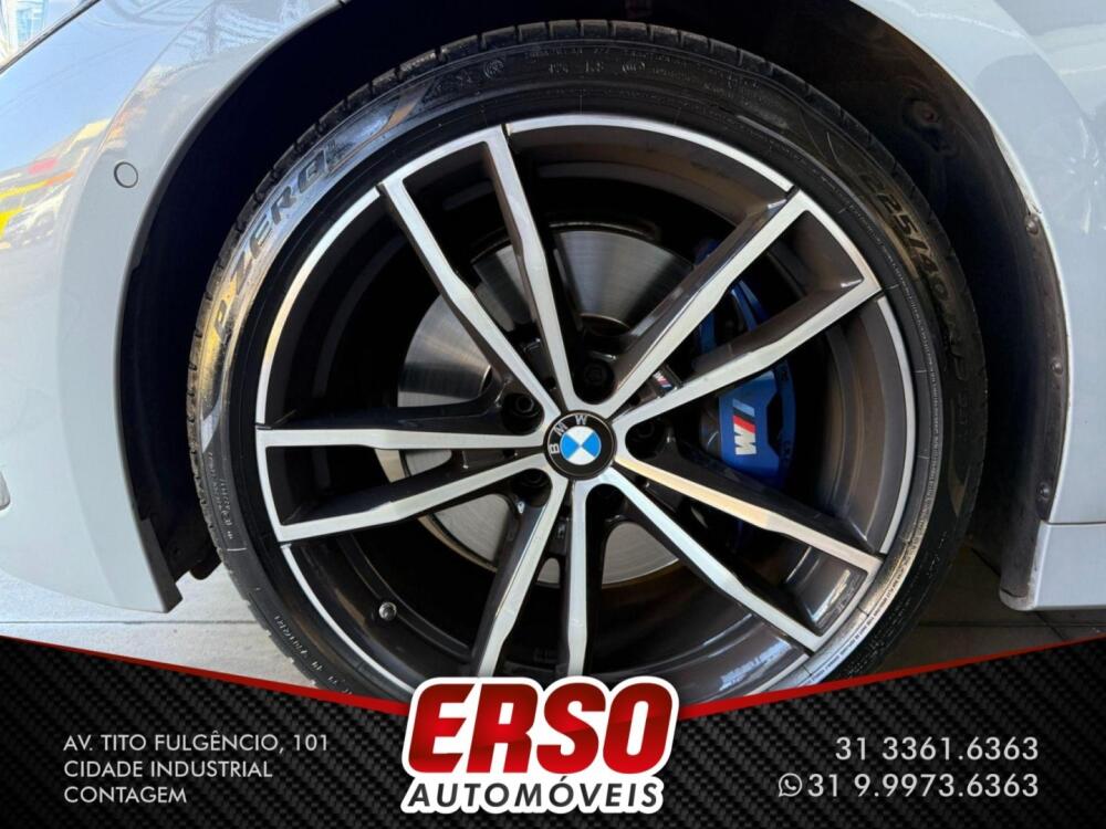 BMW 320i