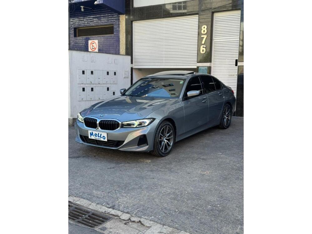 BMW 320i