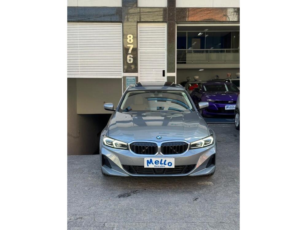 BMW 320i
