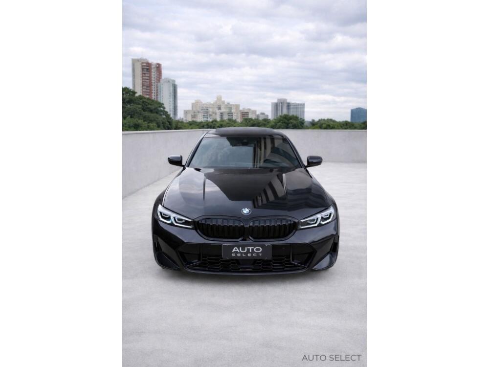 BMW 320i