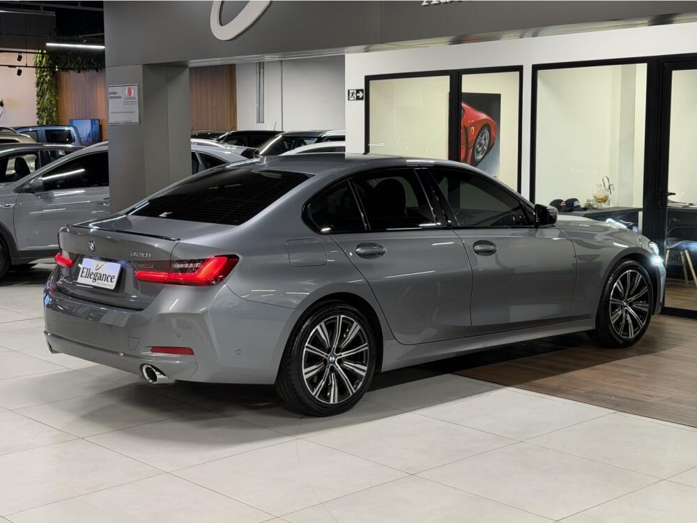 BMW 320i
