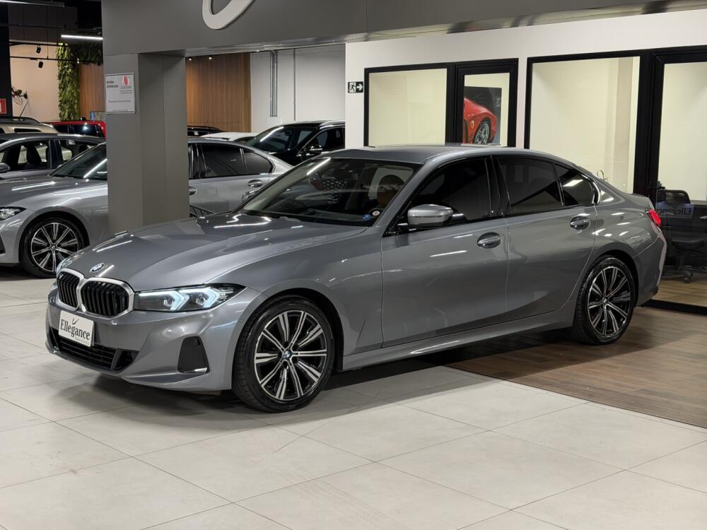 BMW 320i