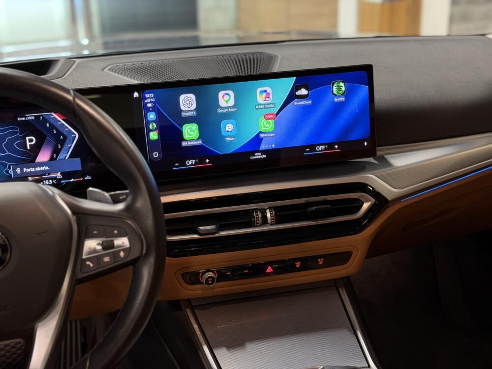BMW 320i