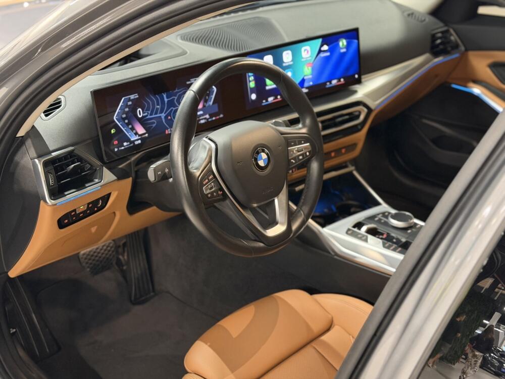 BMW 320i