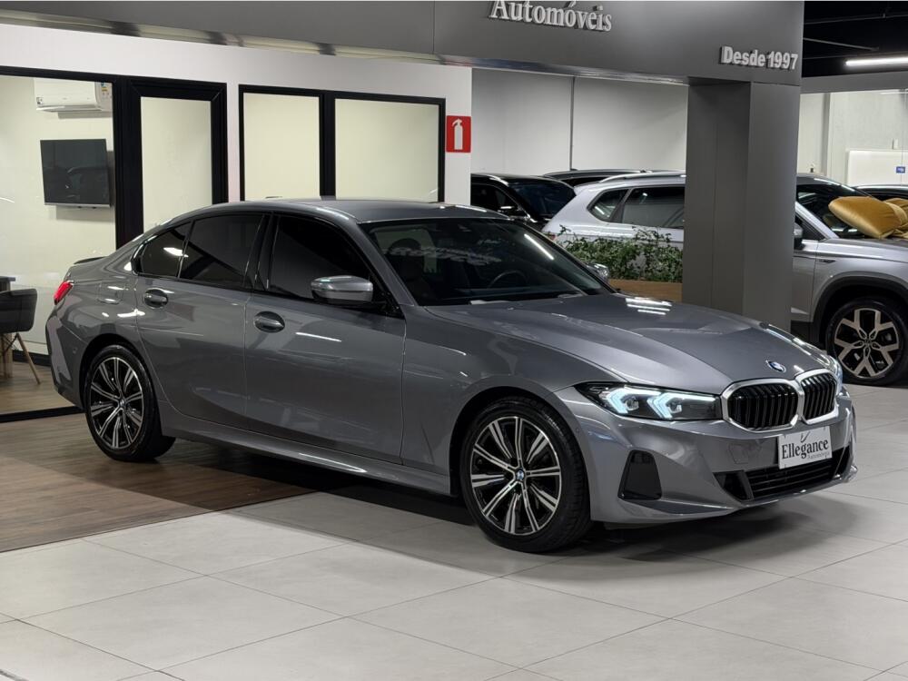 BMW 320i