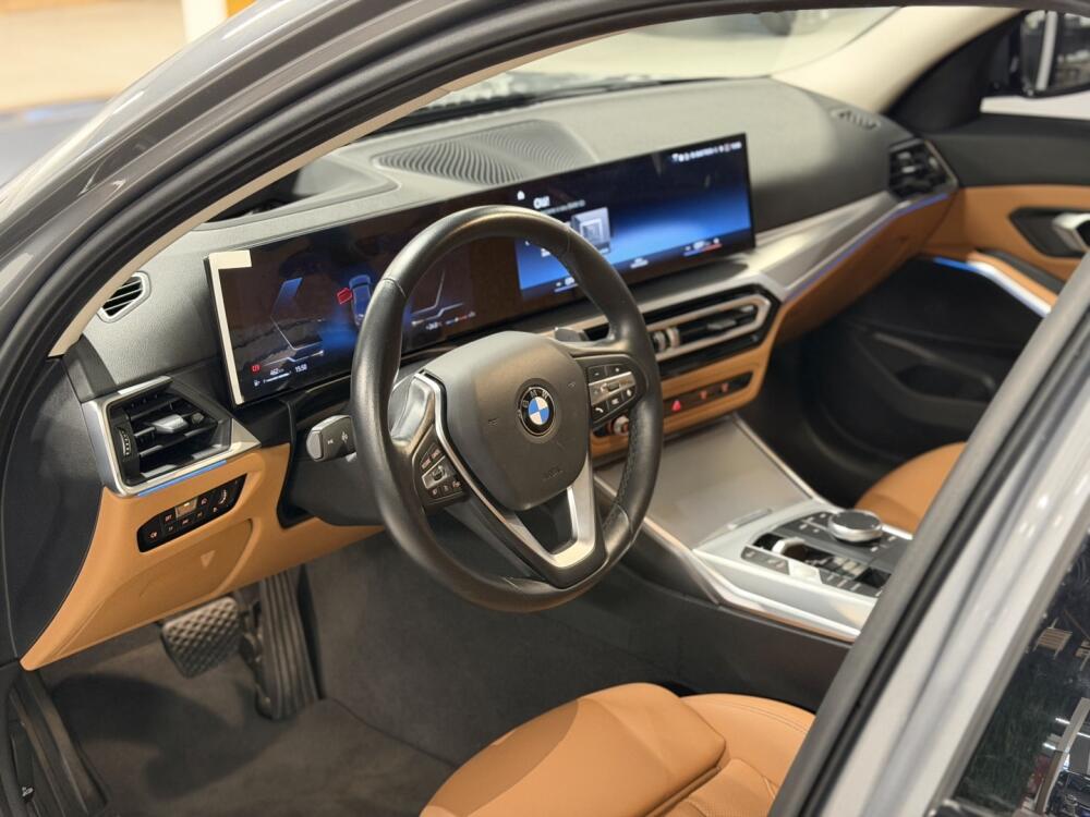 BMW 320i