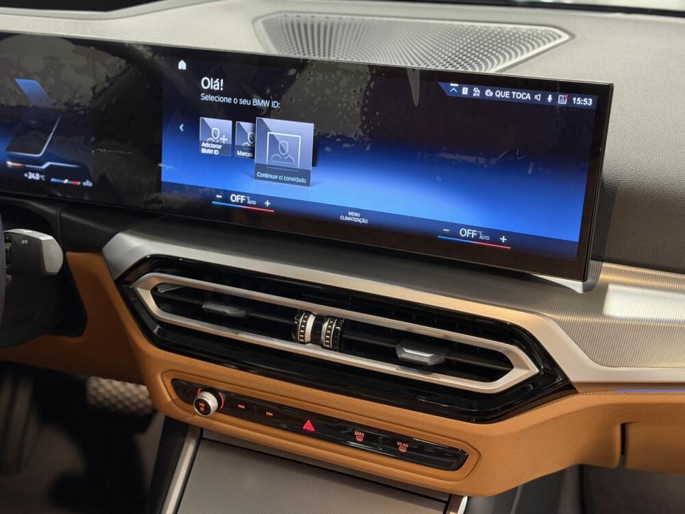 BMW 320i