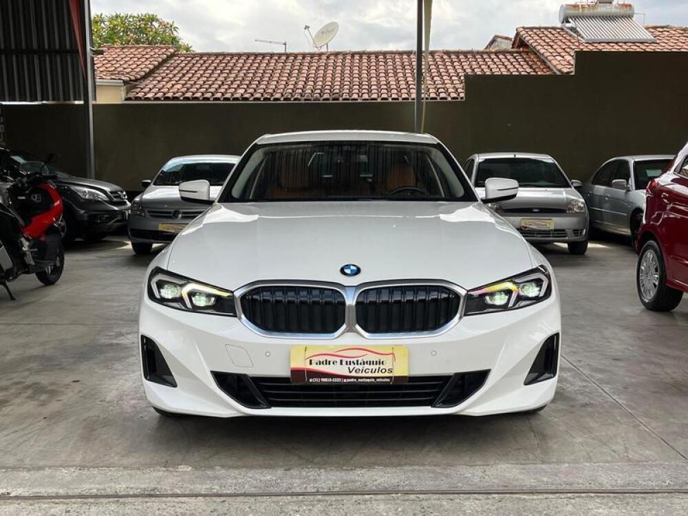 BMW 320i